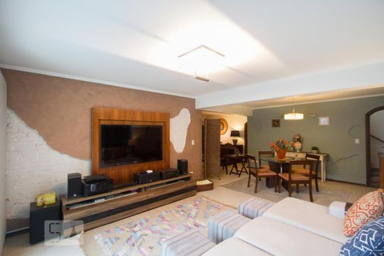Sala de TV de casa à venda com 2 quartos, 300m² em Brooklin, São Paulo