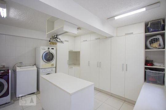 Área de Serviço de casa à venda com 2 quartos, 300m² em Brooklin, São Paulo
