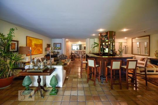 Sala de casa à venda com 4 quartos, 700m² em Gávea, Rio de Janeiro
