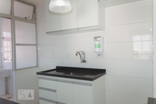 Cozinha de apartamento para alugar com 2 quartos, 62m² em Santana, São Paulo