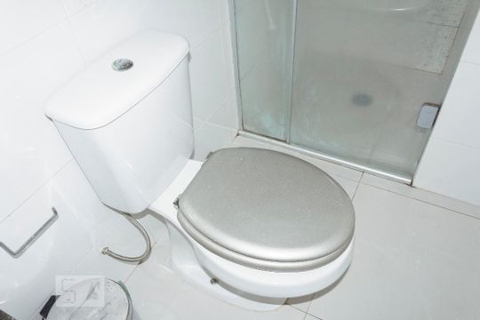 Banheiro de apartamento para alugar com 2 quartos, 62m² em Santana, São Paulo