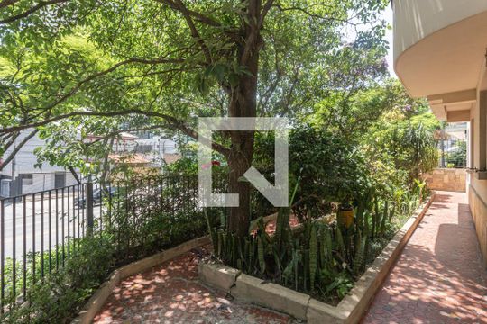 Área Verde de apartamento para alugar com 2 quartos, 100m² em Aclimação, São Paulo