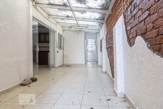 Quintal de casa à venda com 2 quartos, 180m² em Bela Vista, São Paulo