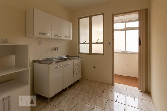cozinha de apartamento à venda com 2 quartos, 64m² em Petrópolis, Porto Alegre