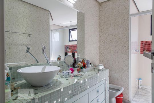 Banheiro Suíte 1 de apartamento à venda com 3 quartos, 137m² em Vila Regente Feijó, São Paulo