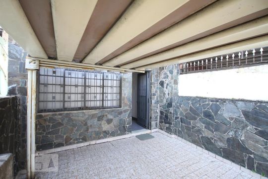 Garagem de casa à venda com 4 quartos, 190m² em Vila Brasilina, São Paulo
