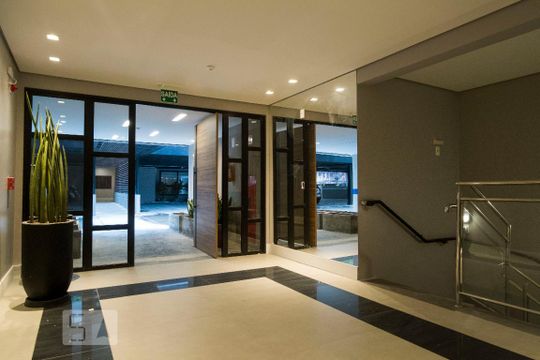 Hall de Entrada de apartamento à venda com 3 quartos, 105m² em Menino Deus, Porto Alegre