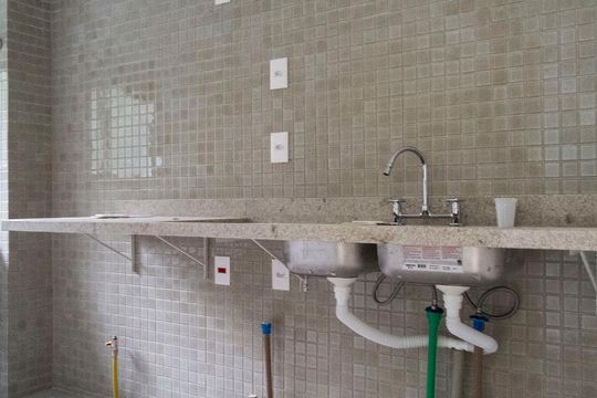 Cozinha de apartamento à venda com 3 quartos, 105m² em Menino Deus, Porto Alegre