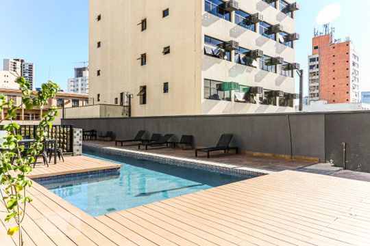 Piscina de kitnet/studio à venda com 1 quarto, 29m² em Vila Cordeiro, São Paulo