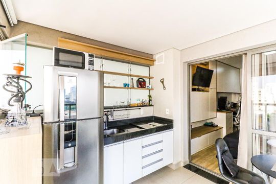 Cozinha de kitnet/studio à venda com 1 quarto, 29m² em Vila Cordeiro, São Paulo