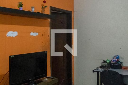 Sala de casa à venda com 2 quartos, 78m² em Carandiru, São Paulo