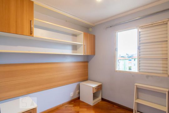 Quarto 1 de apartamento para alugar com 2 quartos, 52m² em Vila Metalúrgica, Santo André
