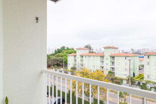 Sacada Sala de apartamento para alugar com 2 quartos, 52m² em Vila Metalúrgica, Santo André