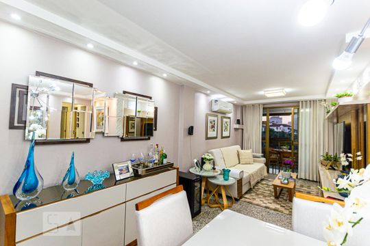 Sala de apartamento à venda com 3 quartos, 105m² em Icaraí, Niterói
