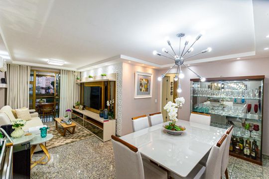 Apartamento à venda com 3 quartos, 105m² em Icaraí, Niterói