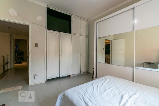 Suíte 1 de casa à venda com 3 quartos, 350m² em Chácara Santo Antônio (zona Leste), São Paulo