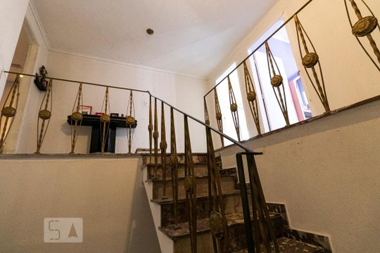 Escadas de casa à venda com 3 quartos, 350m² em Chácara Santo Antônio (zona Leste), São Paulo