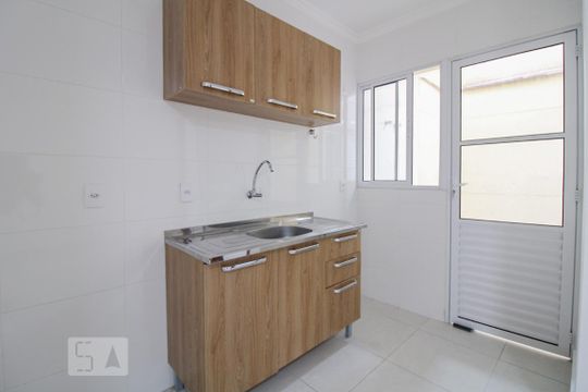 Cozinha de apartamento para alugar com 1 quarto, 35m² em Vila Nova Mazzei, São Paulo