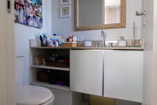 Banheiro do Quarto 3-Suíte de apartamento à venda com 3 quartos, 83m² em Barra da Tijuca, Rio de Janeiro
