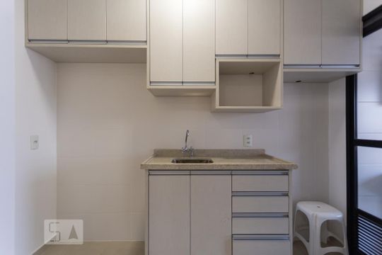 Cozinha de apartamento à venda com 1 quarto, 65m² em Continental, Osasco