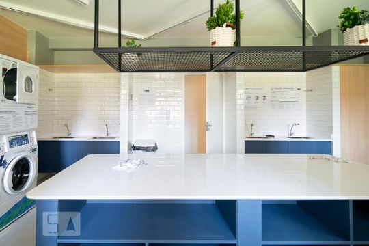 Lavanderia de apartamento para alugar com 2 quartos, 34m² em Jurubatuba, São Paulo