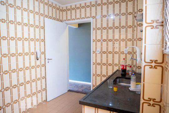 Cozinha de apartamento para alugar com 2 quartos, 115m² em Vila Mariana, São Paulo