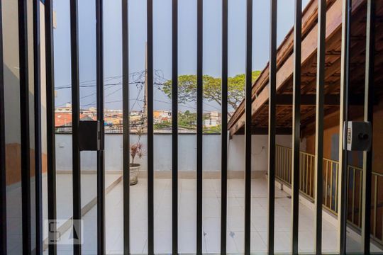 Vista da Sala de casa à venda com 2 quartos, 320m² em Vila Dalila, São Paulo
