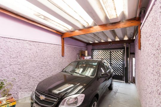 Garagem de casa para alugar com 2 quartos, 112m² em Jardim Santa Mena, Guarulhos