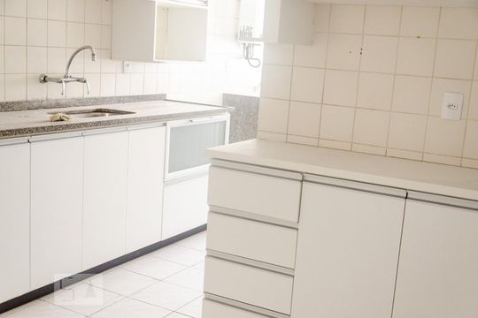 Cozinha de apartamento à venda com 3 quartos, 190m² em Freguesia de Jacarepaguá, Rio de Janeiro