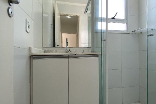 Banheiro de apartamento para alugar com 2 quartos, 76m² em Jardim Piratininga, Sorocaba