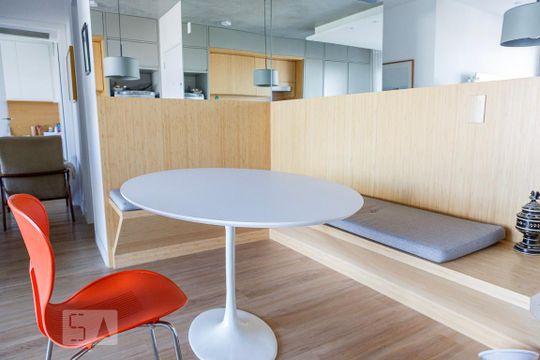 Sala de apartamento para alugar com 2 quartos, 82m² em Vila Madalena, São Paulo