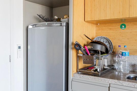 Cozinha de apartamento para alugar com 2 quartos, 72m² em Vila Madalena, São Paulo