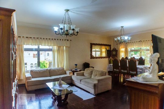 Casa à venda com 3 quartos, 300m² em Parque Edu Chaves, São Paulo