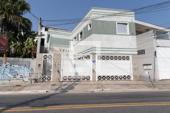 Fachada de casa de condomínio para alugar com 1 quarto, 50m² em Vila Isolina Mazzei, São Paulo