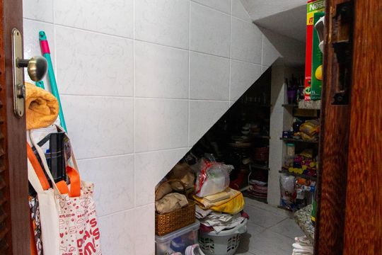 Despensa de casa de condomínio à venda com 6 quartos, 350m² em Vargem Pequena, Rio de Janeiro