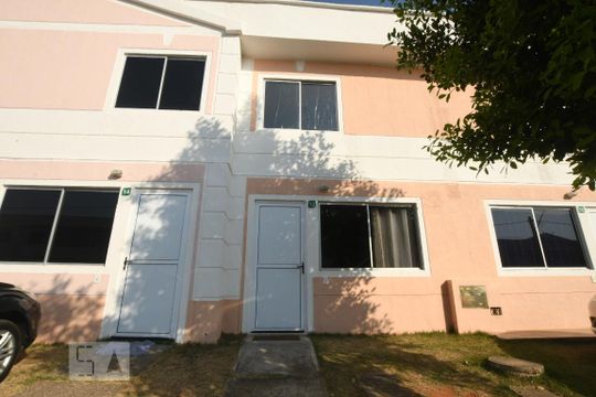 Fachada de casa de condomínio à venda com 2 quartos, 65m² em Jardins Mangueiral, Brasília