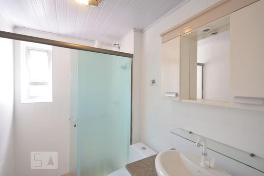 Banheiro de apartamento à venda com 3 quartos, 64m² em Vila Moraes, São Paulo