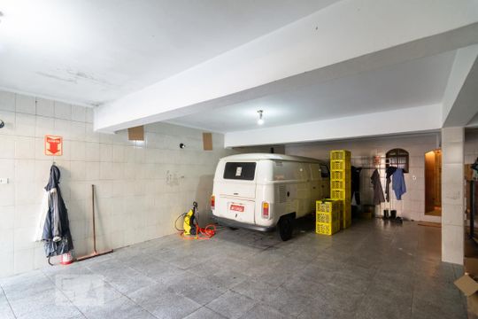 Garagem de casa à venda com 3 quartos, 312m² em Vila Humaita, Santo André