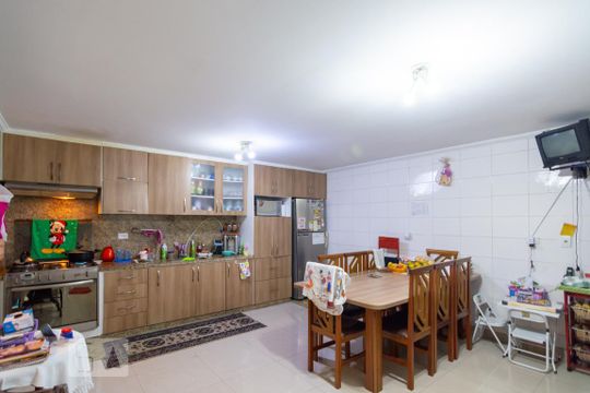 Cozinha de casa à venda com 3 quartos, 312m² em Vila Humaita, Santo André