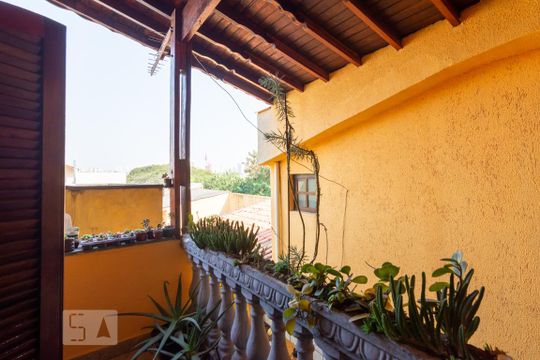 Sacada Suíte 3 de casa à venda com 3 quartos, 312m² em Vila Humaita, Santo André