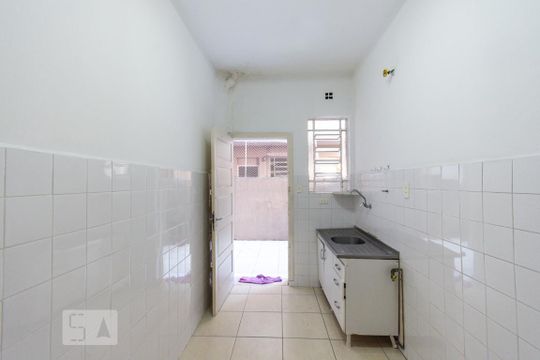 Cozinha de apartamento para alugar com 1 quarto, 50m² em Cerqueira César, São Paulo