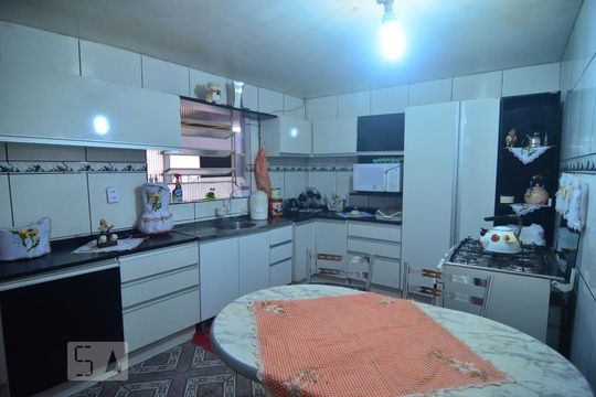 Casa 1 - Cozinha de casa à venda com 6 quartos, 250m² em Mathias Velho, Canoas