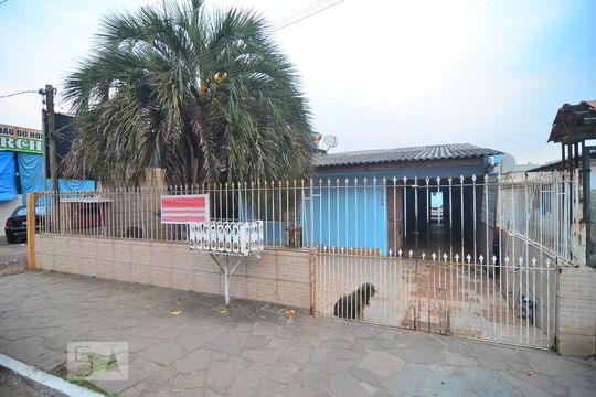 Fachada de casa à venda com 6 quartos, 250m² em Mathias Velho, Canoas