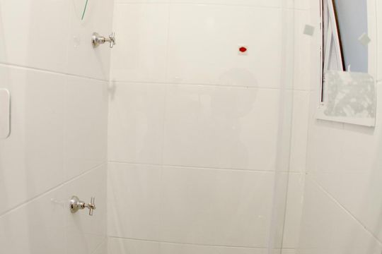 Banheiro de casa de condomínio à venda com 1 quarto, 25m² em Bortolândia, São Paulo