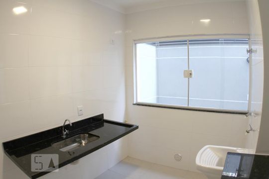 Cozinha de casa de condomínio à venda com 1 quarto, 25m² em Bortolândia, São Paulo