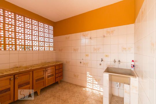 Área de serviço de casa à venda com 4 quartos, 160m² em Jardim Testae, Guarulhos