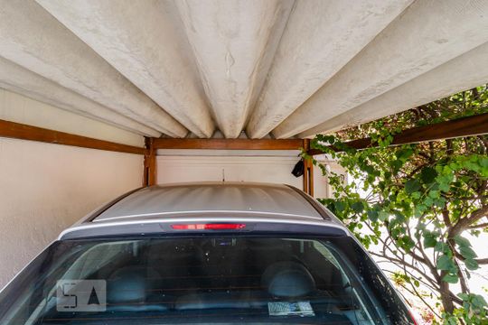 Garagem de casa para alugar com 1 quarto, 60m² em Vila Gumercindo, São Paulo