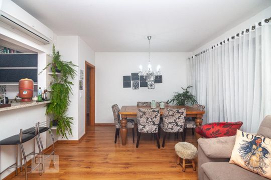 sala de apartamento à venda com 2 quartos, 92m² em São João, Porto Alegre
