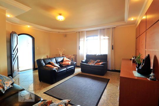 Casa para alugar com 3 quartos, 224m² em Vila Camilópolis, Santo André