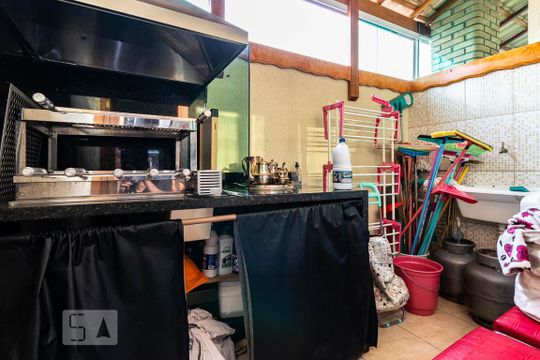 Churrasqueira de casa à venda com 2 quartos, 80m² em Artur Alvim, São Paulo